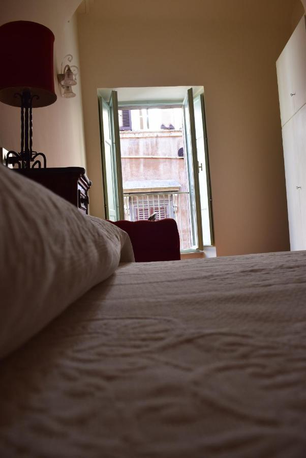 Vannucci 10 Apartment