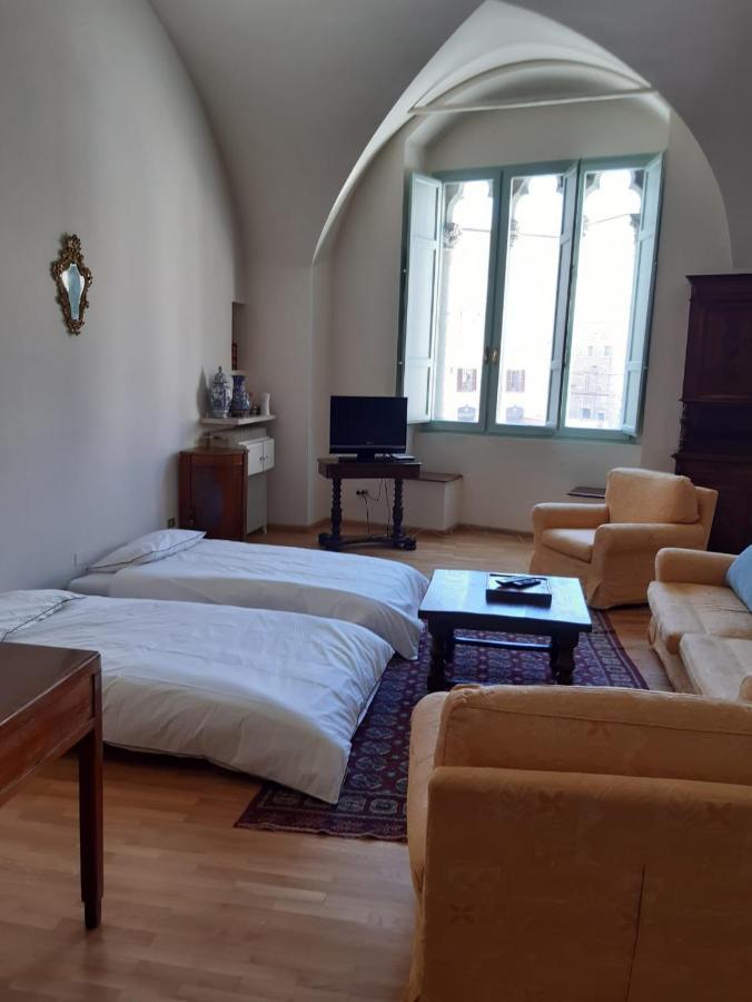 Vannucci 10 Apartment